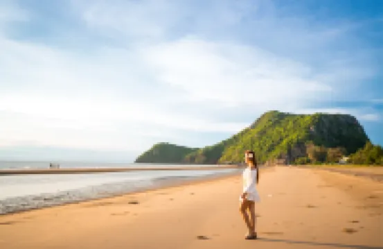 Baan SanSuk Pranburi - Beach Front & Pool Villa