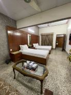 Rehaish Inn Guest House – Cozy Stay in Karachi