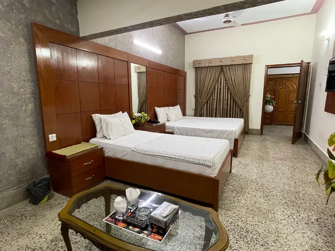 Rehaish Inn Guest House – Cozy Stay In Karachi - Karachi