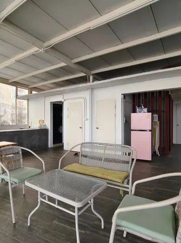 รูปภาพของวิเวียน เฮ้าส์