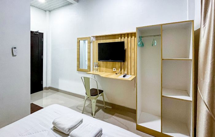RedDoorz Plus @ Krishna Homestay Kupang