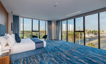 Blue Breeze Hotel