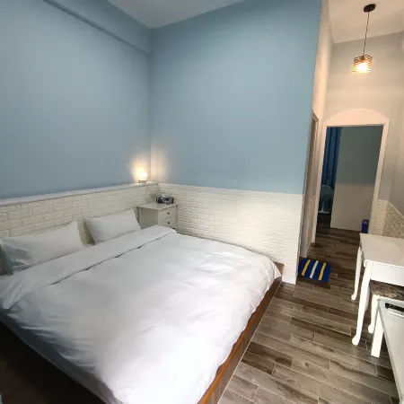 Shuili Riverside Cafe Bed and Breakfast Отели рядом с достопримечательностью «Станция Jiji»