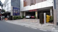 Hotel With OK Hotel in zona RPTRA Rustanti