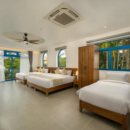 The Linh Coastline Villa Отели рядом с достопримечательностью «Пляж Хойан»