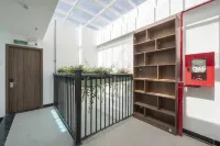 La Hotel Duong So 21