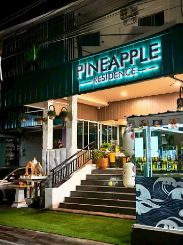 Pineapple Residence Pattaya Отели рядом с достопримечательностью «Альказар»