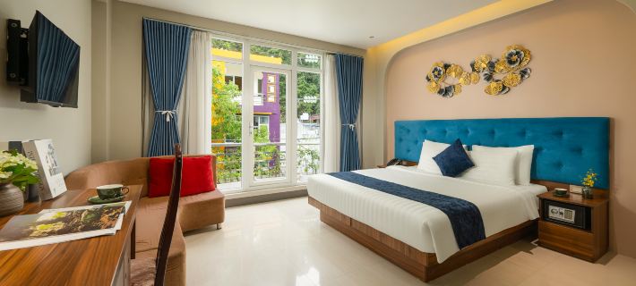 The Oversleep Catba Hostel & Pool Bar Hotels in Haiphong