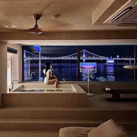 Gwangan Bridge View Beachfront 3BR Apartment 1min to Beach, Stay Goznuk