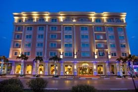Latanya Palm & Spa Airport Hotel