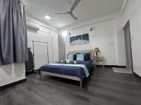 Riviera Cove - 1 bedroom apartment with living room & kitchen - 2-Star