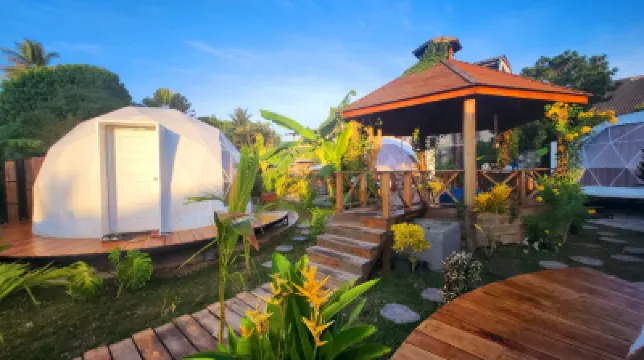 Domea Thakhek - Urban Glamping Hotels in 