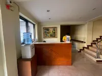 Cozzy Galaxy Hotel Hotels in Wanea