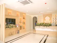 Chochana Hometel Phuket Old Town โรงแรมใกล้ไลม์ ไลท์ อเวนิว