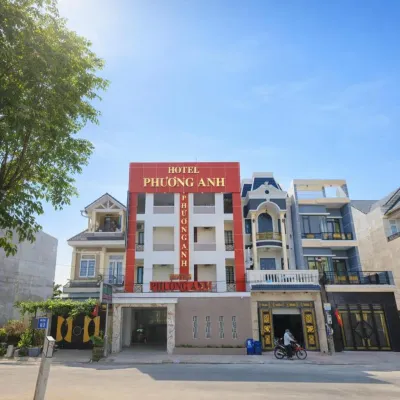 Phương Anh Hotel Dĩ An Dĩ An火车站附近的飯店