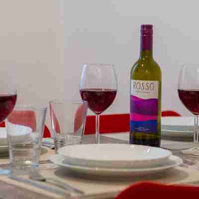 M2 - [1bdr - Duomo 20 min - Navigli] - Wifi & A/C Dining/Meeting Rooms