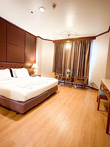 รูปภาพของLertthanee Hotel