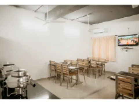 RD Hotel-Bhavani Road 埃羅德住宿飯店