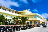 โรงแรม บายา ตูร์คีซ โรงแรมใกล้หาด Cala Madonna