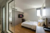 La Hotel Duong So 21