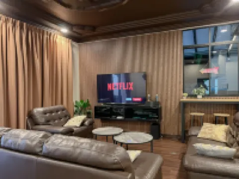 25 Pax Pool Villa Klebang 6B 4BR 10 MinToTown Hotels in Tanjung Kling