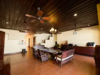Bualuang Hotel โรงแรมใกล้โรยัลเทียร์เตอร์