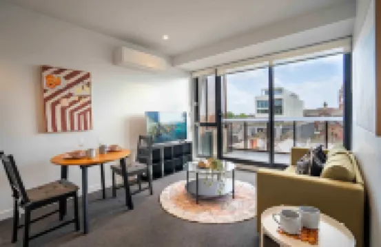 Modern Hawthorn 1BR Walk to Cafes & Transport
