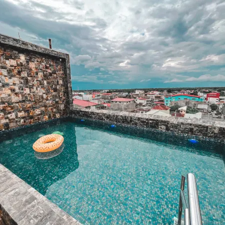 LAVERO SUITES
