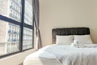 Luxe Suite Above Mall at Mossaz Suites by HCK - Bergblick