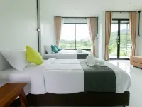 Khaosok River Stone Resort & Camp فنادق في فانوم