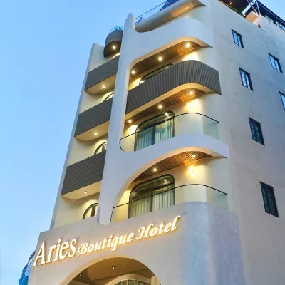 ARIES BOUTIQUE HOTEL ホエール寺院周辺のホテル