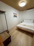 InnMi · Sunset (Midosuji Line Daikokucho Station) 5 minutes on foot, one stop to Namba, Shinsaibashi Hotels in 