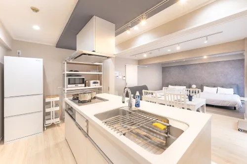 11-min Walk to Kawasaki Sta | 55㎡ | Sleeps 5 | Spacious Kitchen | Easy Access to Haneda | 804 - Condos