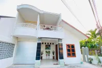 OYO 95374 Omah Ngentak Family Guest House - 3 Sao
