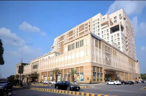 Highline Stays Goldcrest Mall and Residency DHA - Apartments