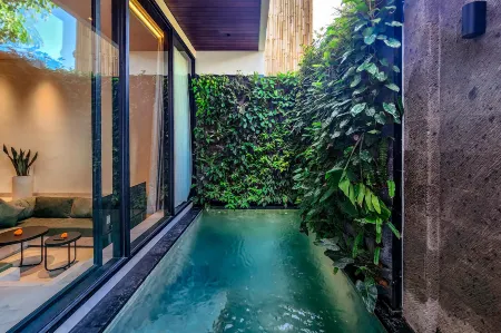 Coco Jungle Canggu Villas by Nagisa Bali Отели рядом с достопримечательностью «Бамбак Парк Виллас»