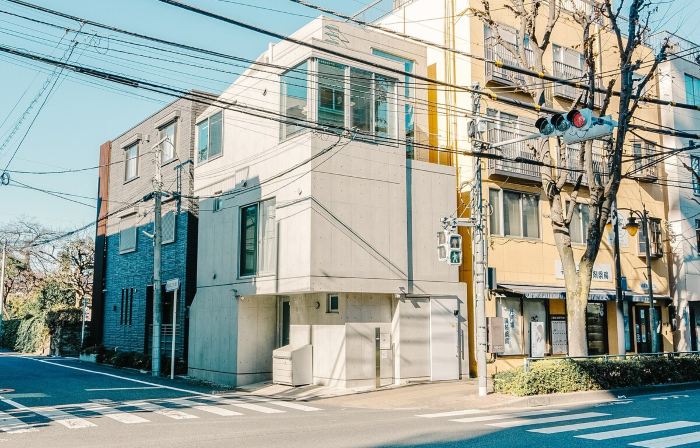 新宿12分｜三鷹駅5分｜3LDK一軒家デザイナーハウス｜8名｜乾燥機・Wi-Fi完備｜TOKYO CABIN
