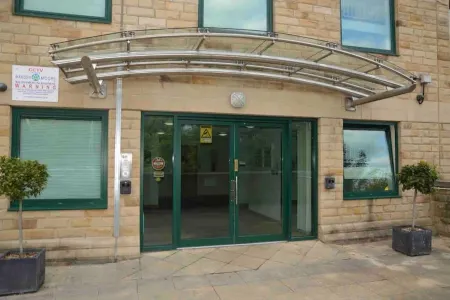 DCL Serviced Apartment Отели рядом с достопримечательностью «Университет Бредфорд»