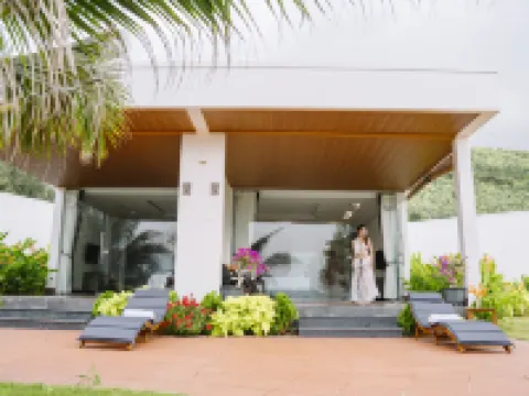 La Costa Resort Quy Nhon Hotels in Ghenh Rang