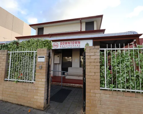 Downtown Backpackers Hostel Perth - note - Valid Passport required for check in Hotels in East Perth