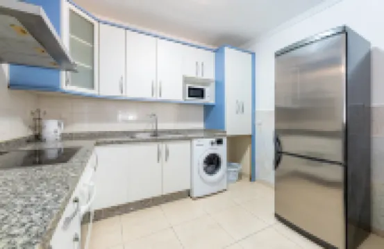 Spain Breaks - 2 bed family apartment Benalmádena with pool, Airco, WiFi