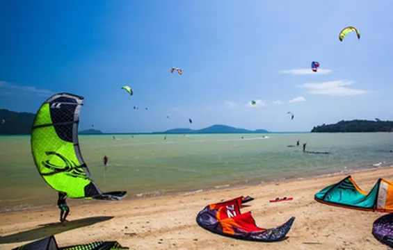 รูปภาพของSunrise Beachfront Rawai