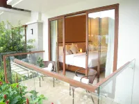 Awapuhi Hotel & Resort