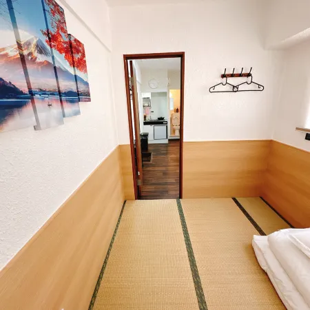 Katsu Hotel  One-bedroom flat