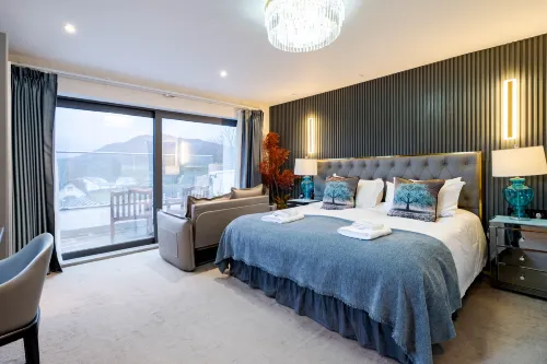 Waterhead Bath Suites
