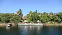 Aydos Hotels & Breeze Restaurant