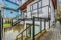 Modern 2BR 2BA by UBC | AC, Prkg, Transit, Pvt Ent - جديد