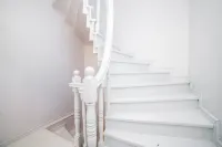 Newly-renovated apartment 1 (bedroom+living room) - Pet friendly