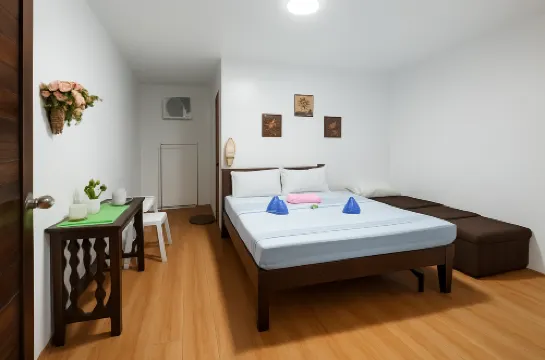 Alona Beach Tourist Inn