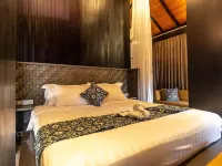 Diorit Villa and Glamping Hotels in Wonosobo